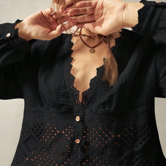 Black Casual Women's Woven V-Neck Lantern Sleeve Lace Trim Loose Fit Blouse - Picture 8 of 8